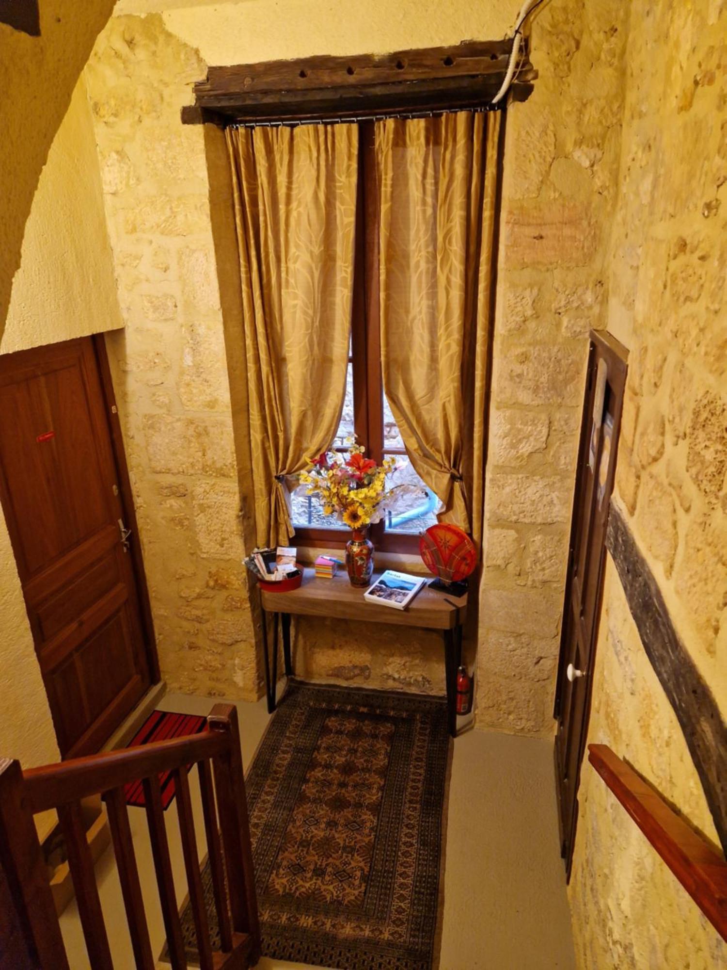 Les Flamboyants Apartment Sarlat-la-Canéda Exterior photo